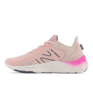 NEW New Balance Women's Fresh Foam Roav V2 Sneaker (Pink/White) – Size 6.5